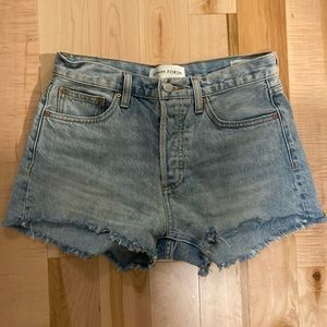 Aritzia, Denim Forum ex-boyfriend short, size 25